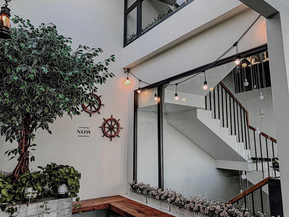 Daisy House Hotel Tuy Hoa Exterior photo
